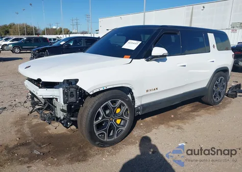 2025 Rivian R1S Ascend Tri Motor Max Pack/Premium Tri Motor Max Pack z USA, uszkodzony, nr VIN 7PDSGCBPXSN057904